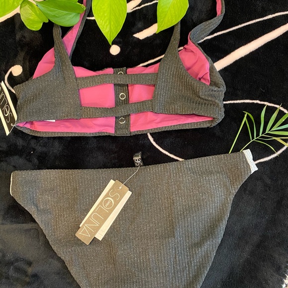 Bikini 🏖 - Picture 2 of 2